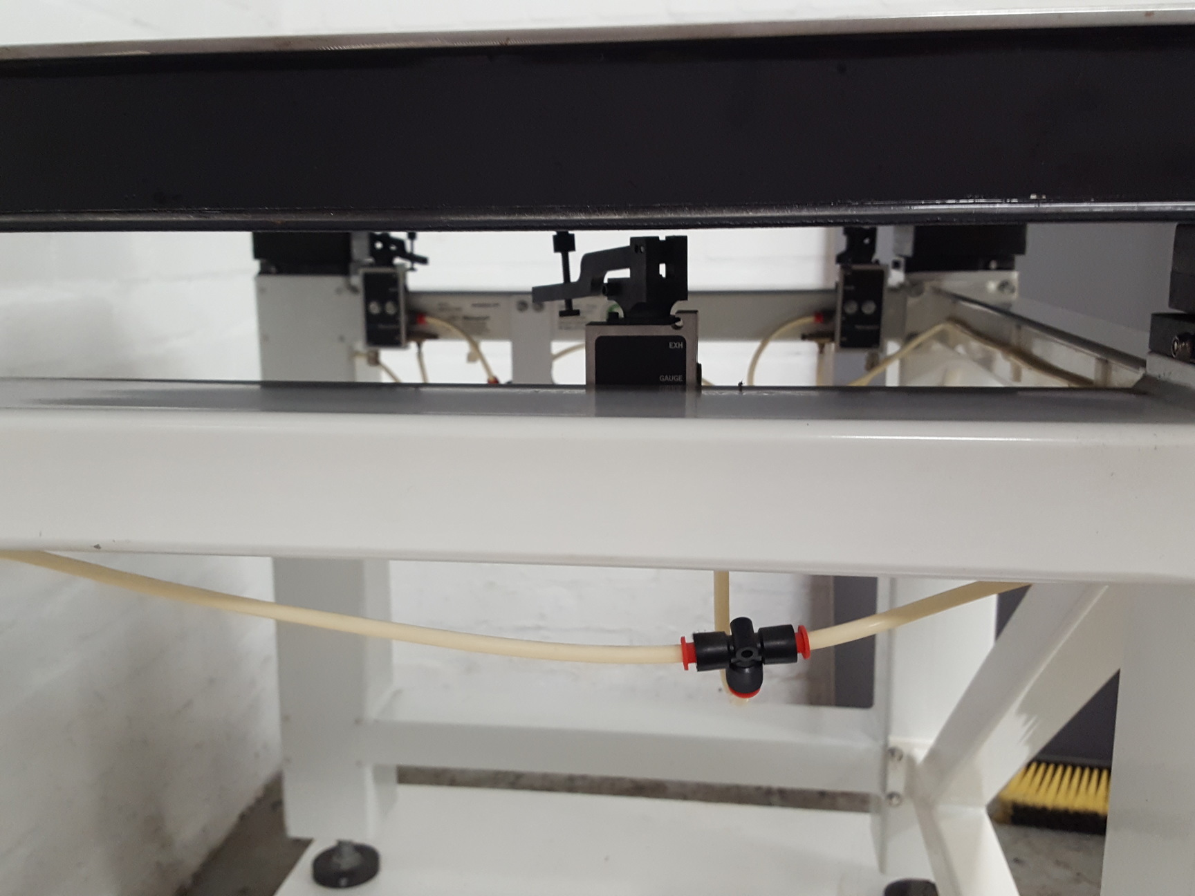 Image of Newport VH3036W-OPT Optical Air Table Breadboard Vibration Isolated