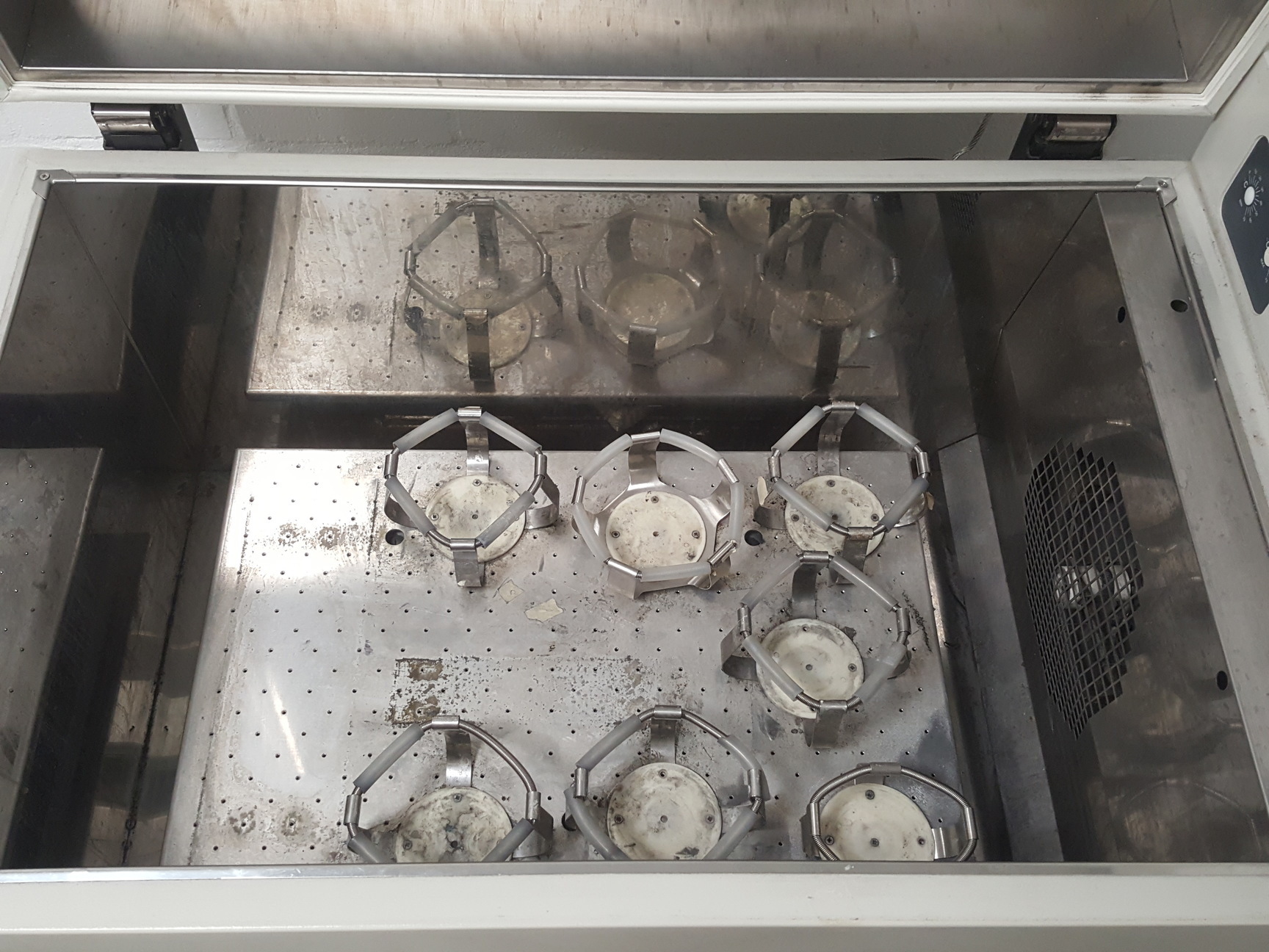 Image of Sanyo Orbital Incubator IOX402.XX1.C