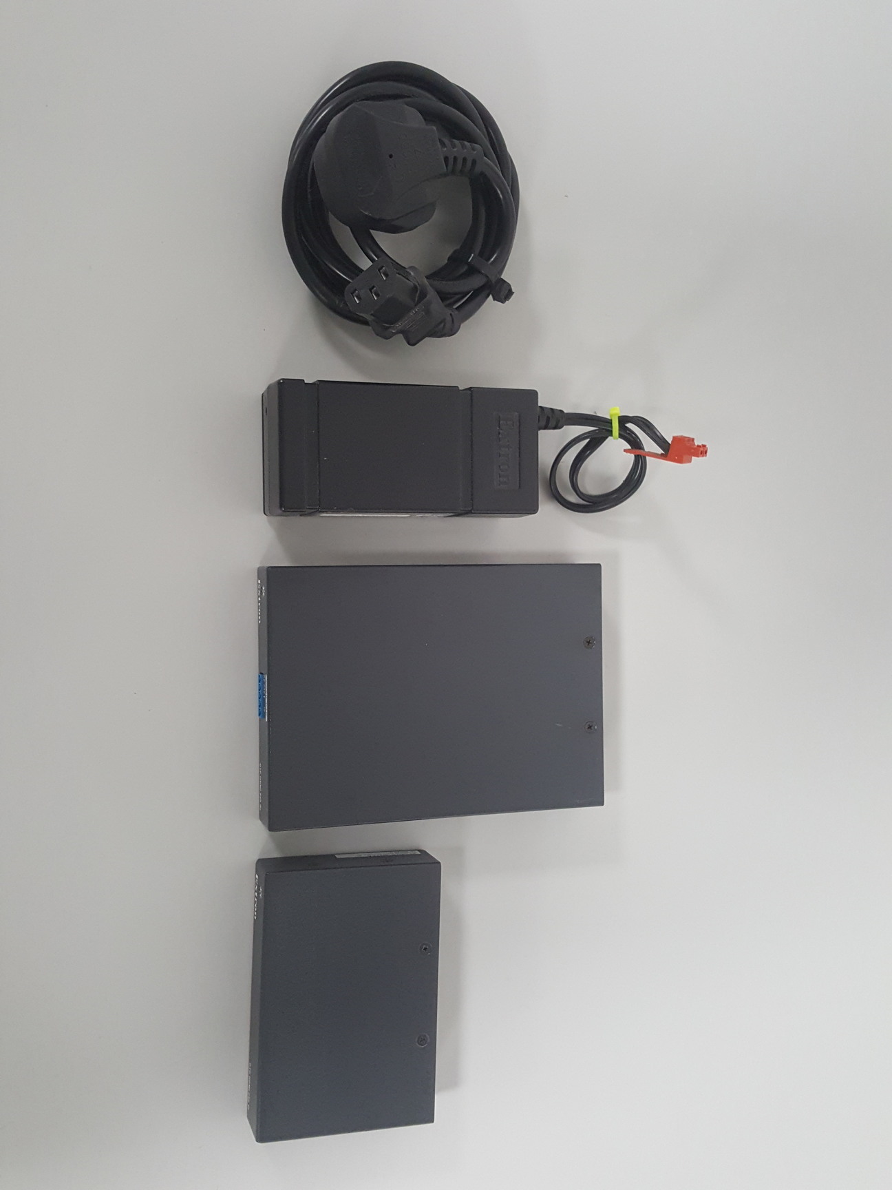 Image of 2x Extron DTP HDMI 230 Tx & DTP HDMI 230 Rx. Includes 1 x PSU & IEC cable