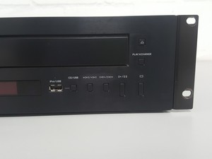 Thumbnail image of Yamaha CD-C600 5 Disc Changer CD Player AV