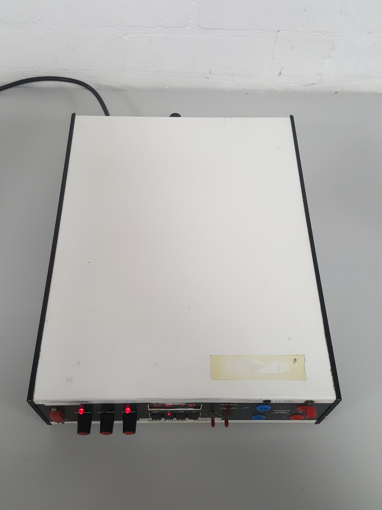 Image of Pharmacia Electrophoresis Constant ECPS 3000/150 Power Supply Lab