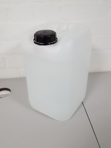 Thumbnail image of 17x Sychem Cagewash-2 Detergent Bottles (10 Litre) Heavy Duty Machine Wash Lab