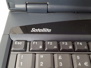 Thumbnail image of Toshiba S1800-752s Satellite Laptop Personal Computer - Windows