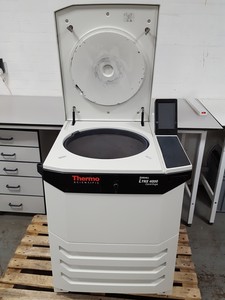 Thumbnail image of Thermo Scientific Sorvall LYNX 4000 Superspeed Centrifuge - Lab