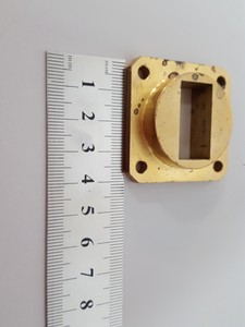 Thumbnail image of 6x Racal Waveguide Tube Flanges With 3x Misc Racal Parts