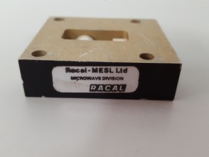 Thumbnail image of 6x Racal Waveguide Tube Flanges With 3x Misc Racal Parts