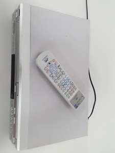 Thumbnail image of JVC HR-XV31EK DVD / VHS Player Combo VCR Player