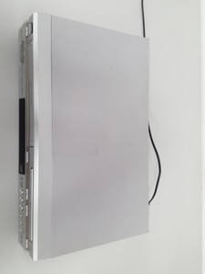 Thumbnail image of JVC HR-XV31EK DVD / VHS Player Combo VCR Player