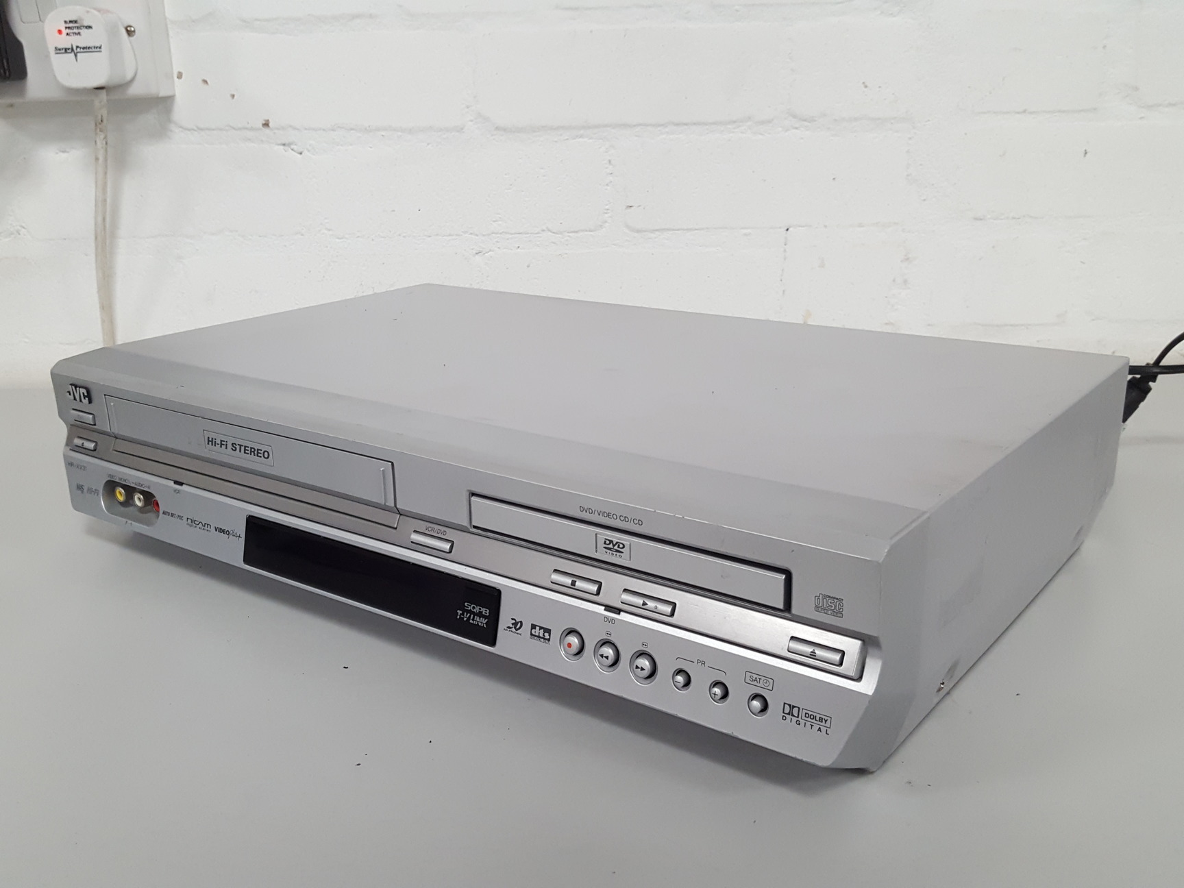 Image of JVC HR-XV31EK DVD / VHS Player Combo VCR Player