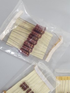 Thumbnail image of Lot of 25x Vintage RS Brand New Resistors Electronics