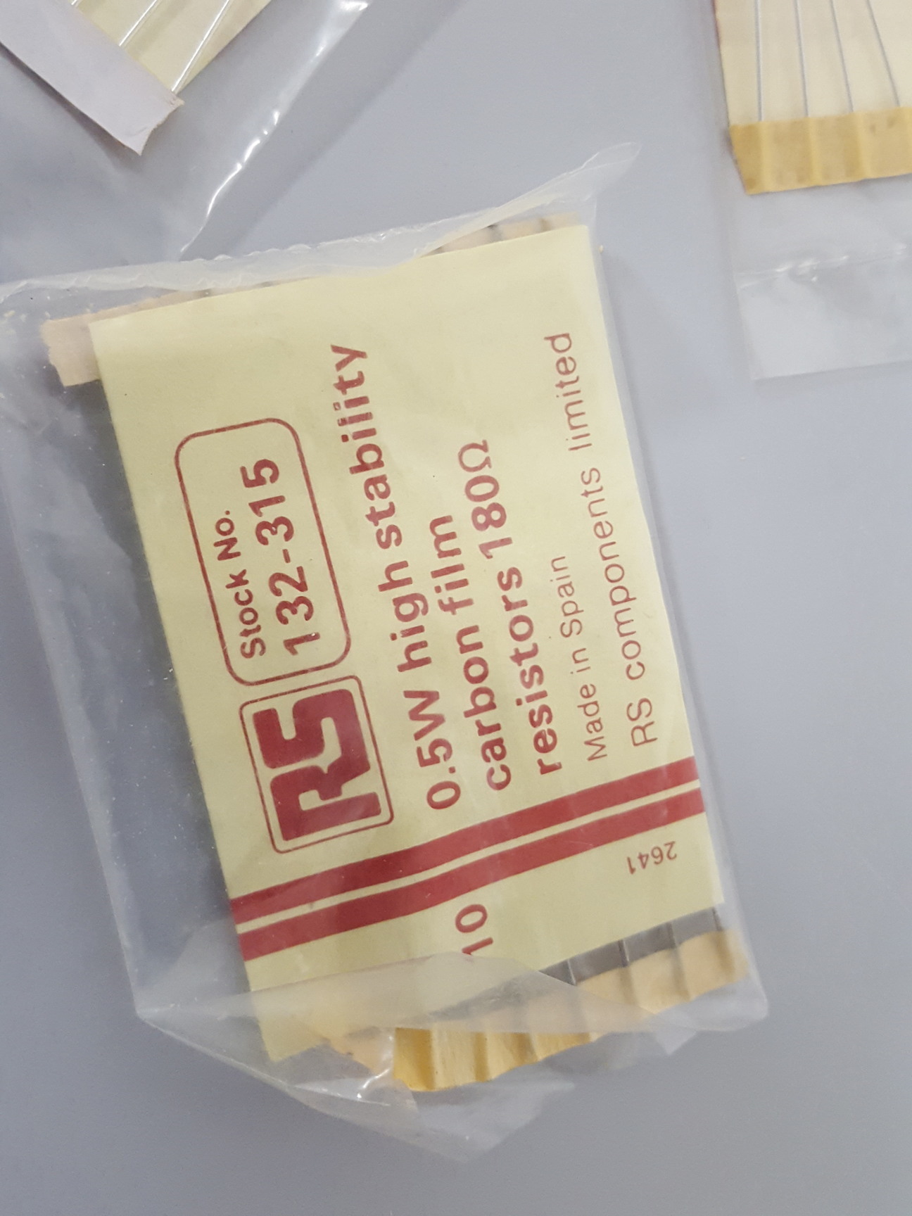 Image of Lot of 25x Vintage RS Brand New Resistors Electronics