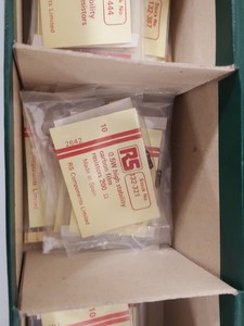 Thumbnail image of Lot of 25x Vintage RS Brand New Resistors Electronics