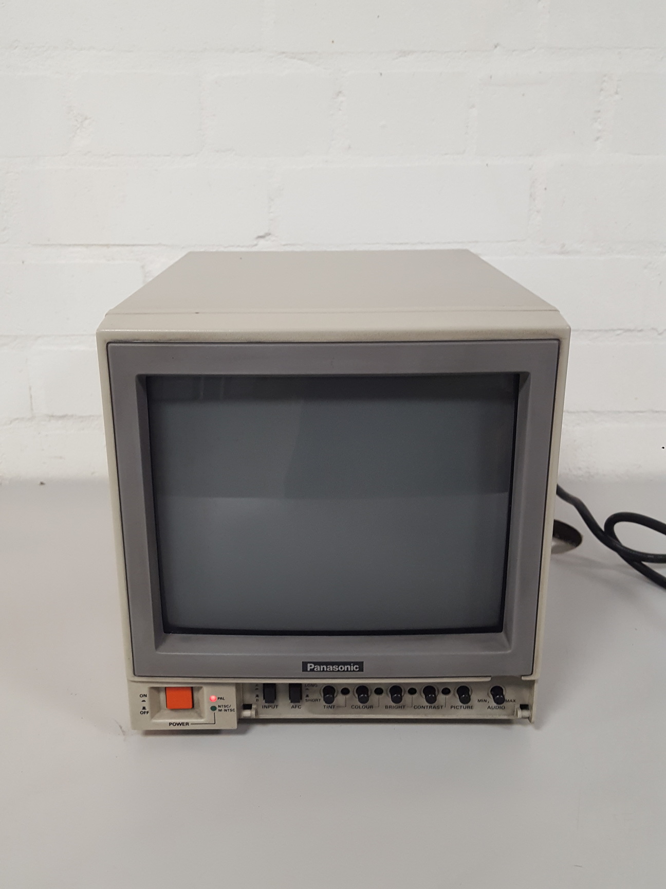 Image of Panasonic WV-CM1000/B Black & White CRT Monitor Video Input 