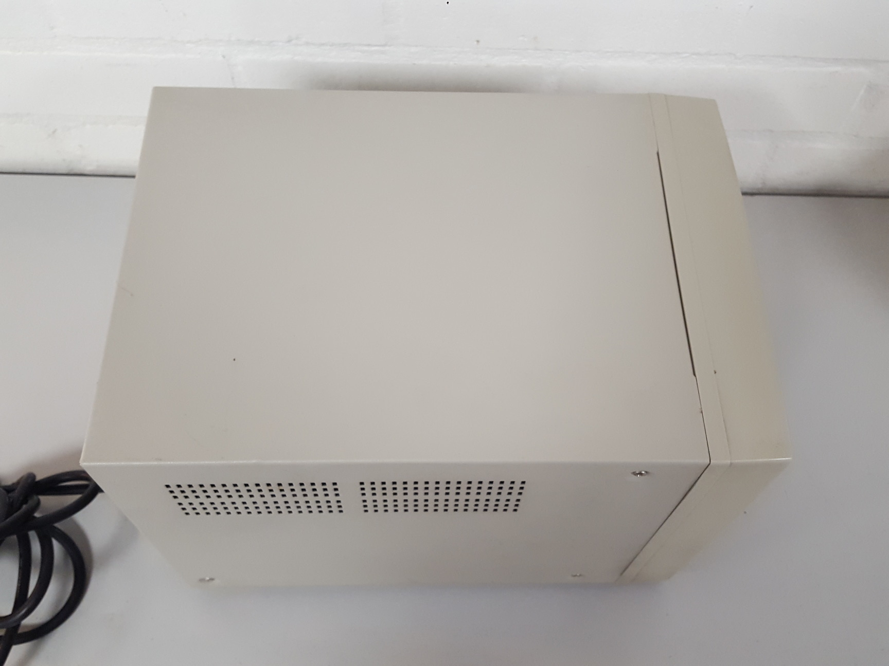 Image of Panasonic WV-CM1000/B Black & White CRT Monitor Video Input 