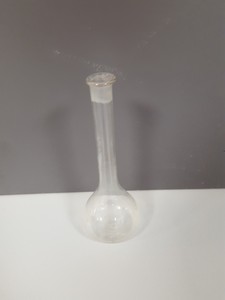 Thumbnail image of 16x Volumetric Flasks Lab Glassware Glass