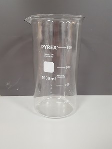 Thumbnail image of 10x Pyrex Measuring Beakers Lab Glassware Glass