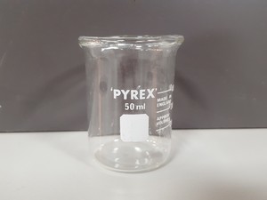 Thumbnail image of 10x Pyrex Measuring Beakers Lab Glassware Glass