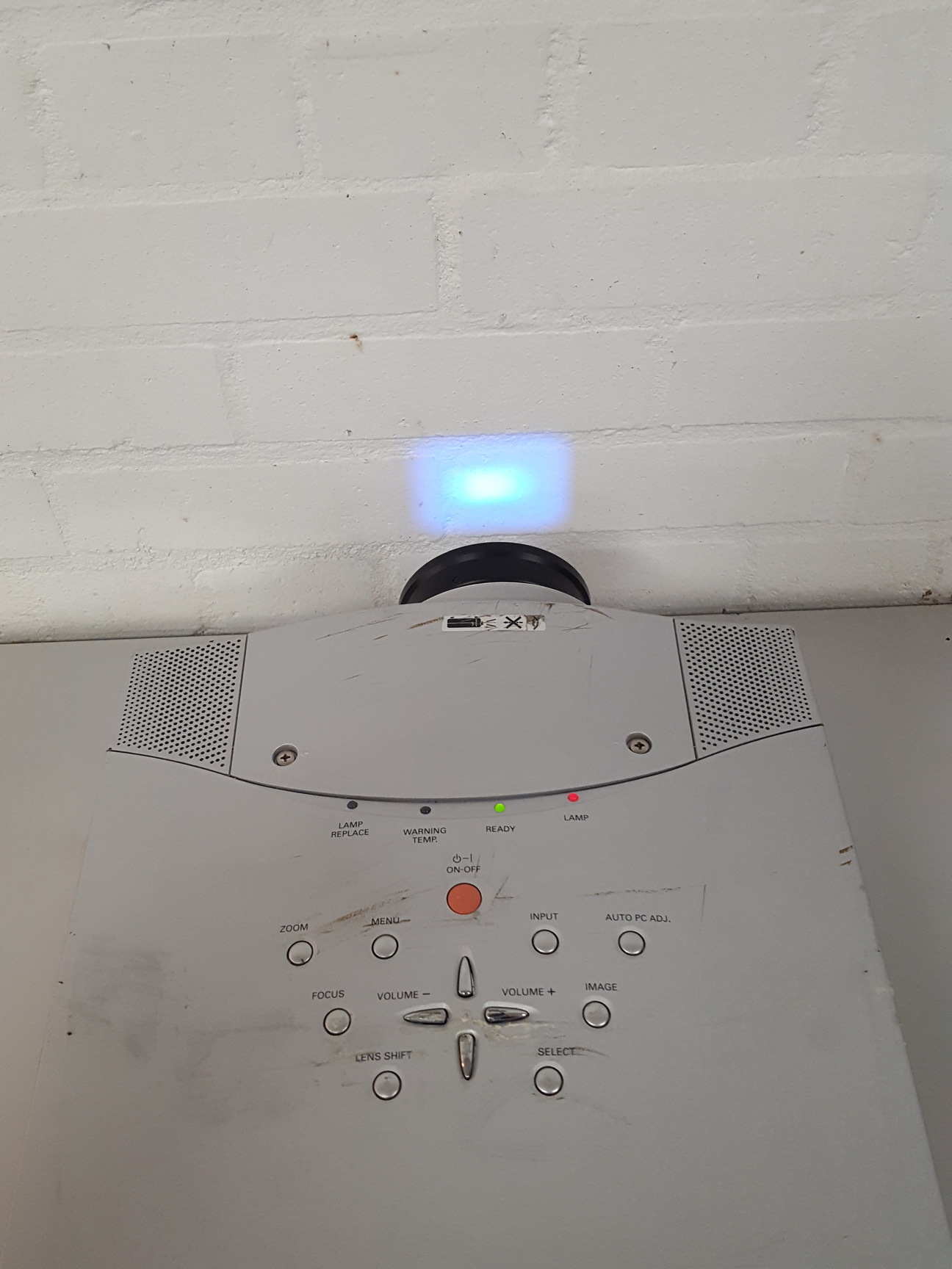 Image of Sanyo Pro xtraX Multiverse Projector PLC-XP55