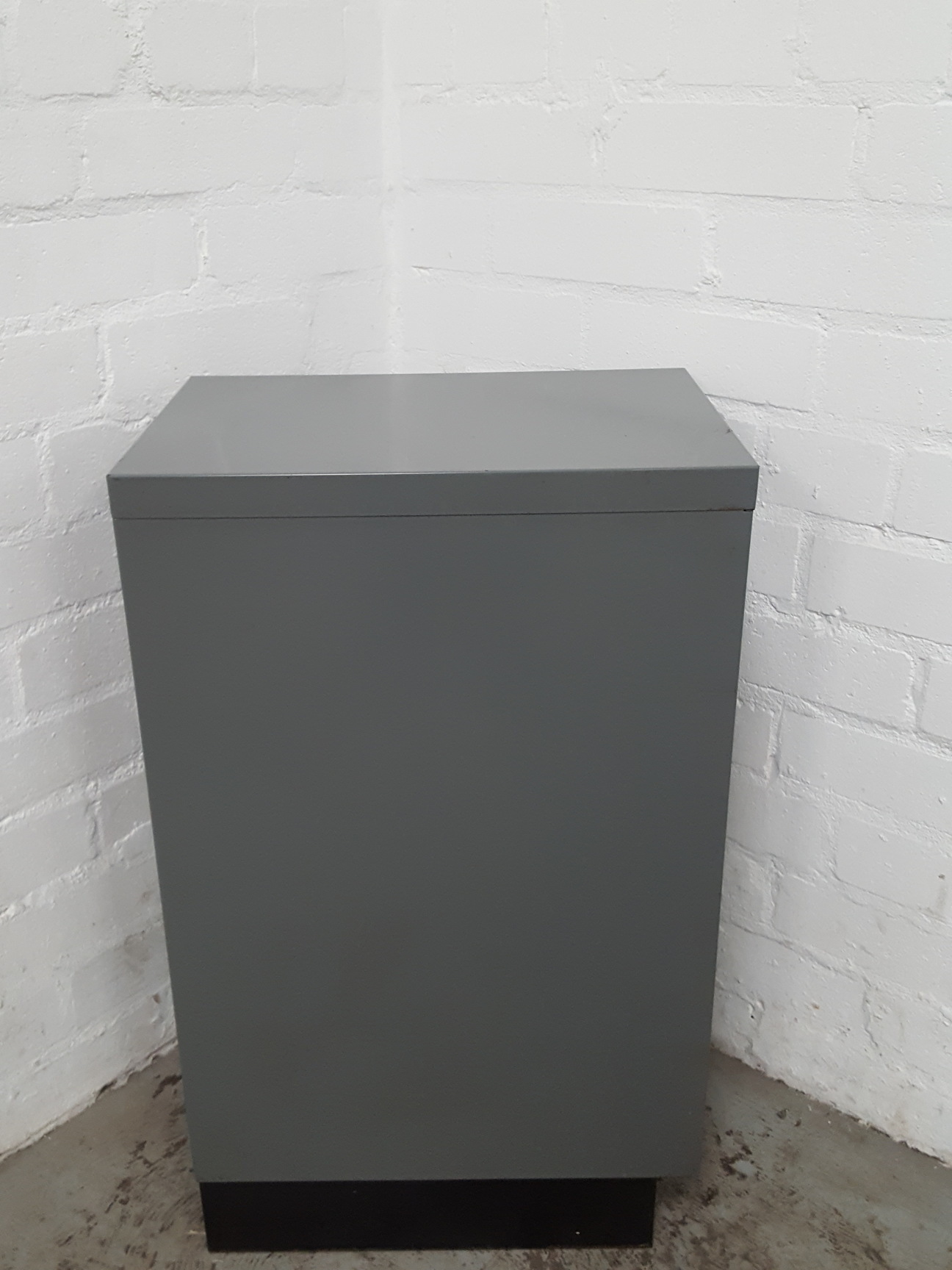 Image of Bisley 10 Drawer Office Filing Cabinet Workshop Small Parts Office Metal