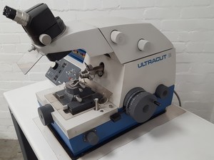 Thumbnail image of Reichert-Jung Ultracut E Microtome System + Table Lab