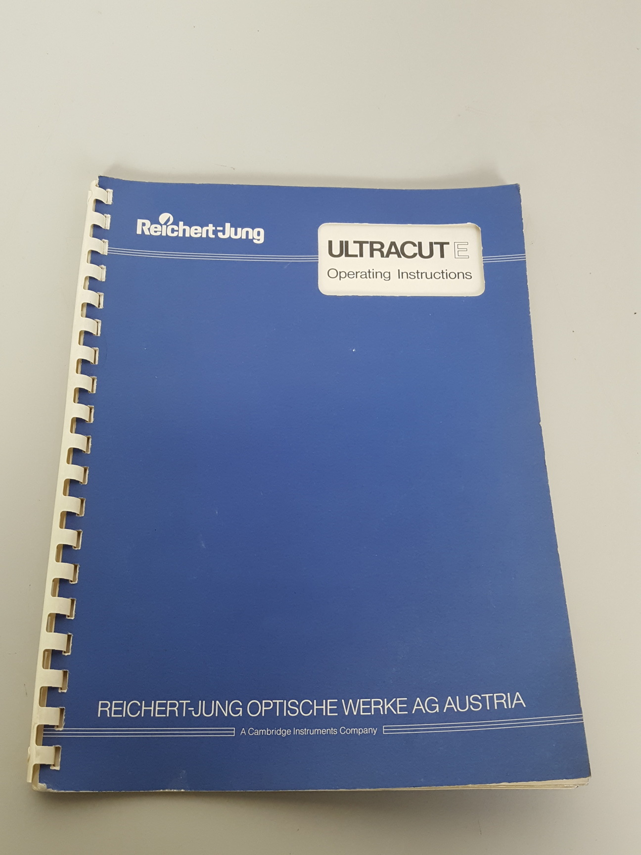 Image of Reichert-Jung Ultracut E Microtome System + Table Lab