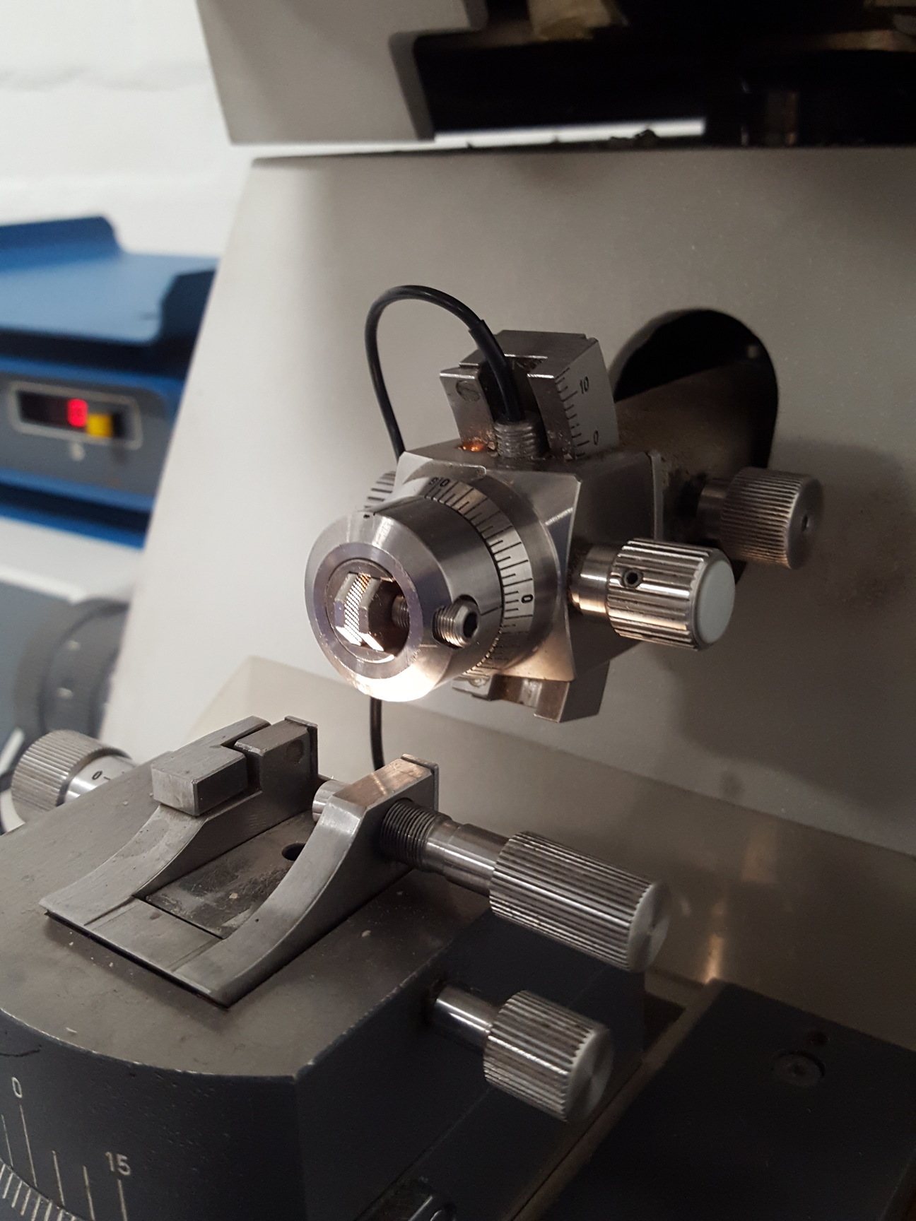 Image of Reichert-Jung Ultracut E Microtome System + Table Lab