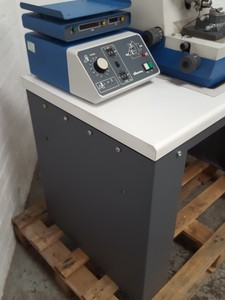 Thumbnail image of Reichert-Jung Ultracut E Microtome System + Table Lab