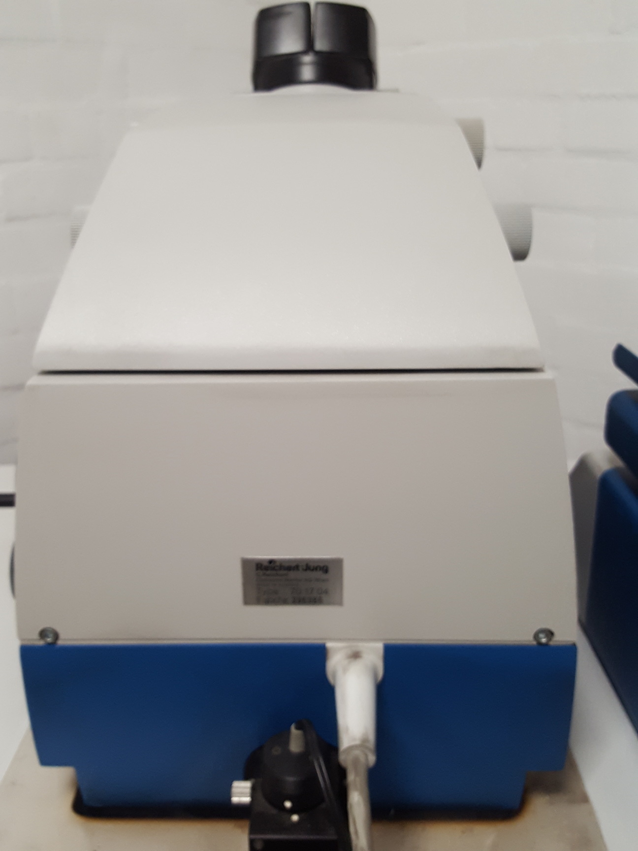 Image of Reichert-Jung Ultracut E Microtome System + Table Lab
