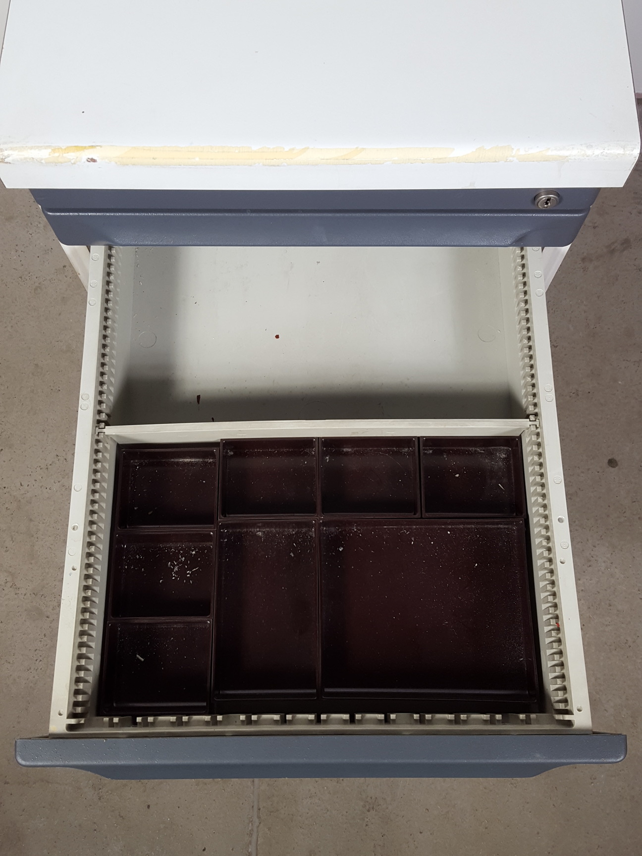 Image of Reichert-Jung Ultracut E Microtome System + Table Lab