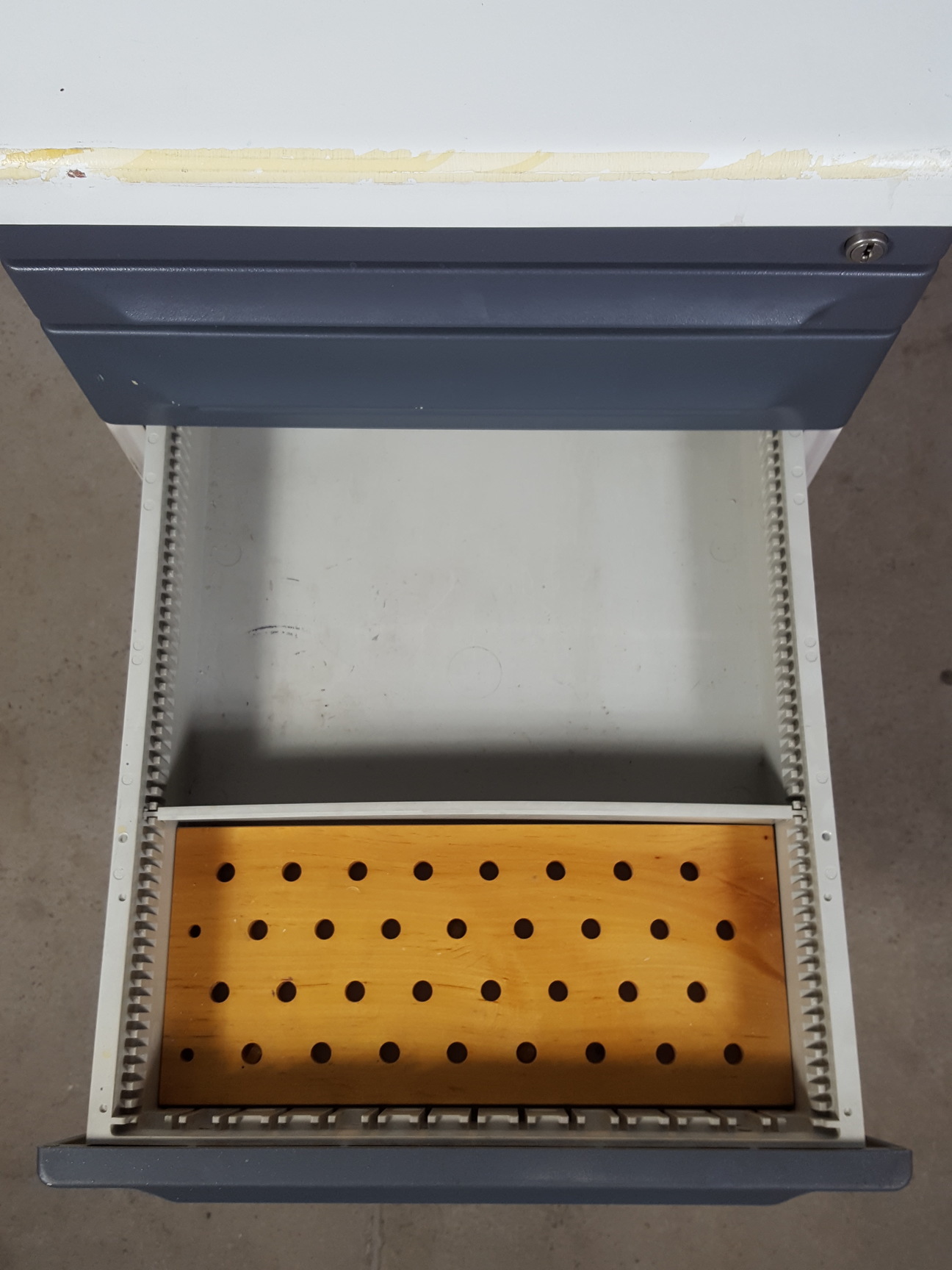 Image of Reichert-Jung Ultracut E Microtome System + Table Lab