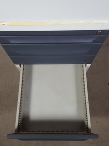 Thumbnail image of Reichert-Jung Ultracut E Microtome System + Table Lab