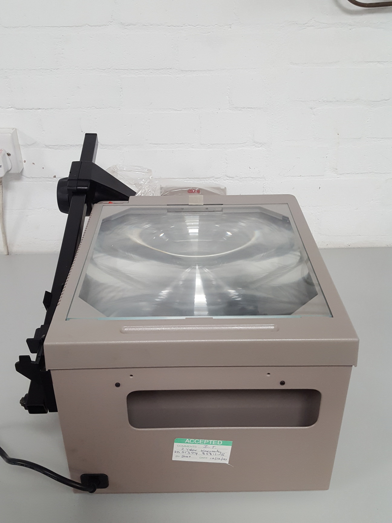 Image of 3M Model 1750 Acetate OHP Overhead Projector