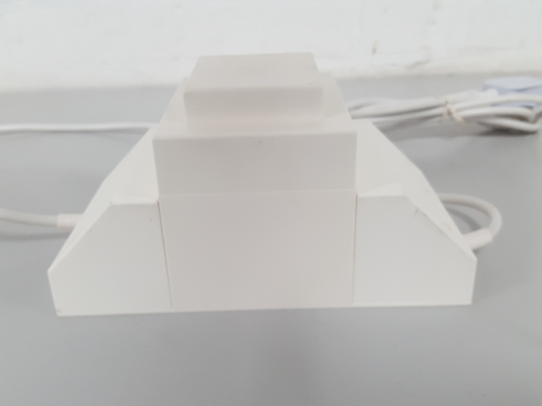 Image of Block Type SAT 600 600VA Autotransformer 230 to 115V / 110V