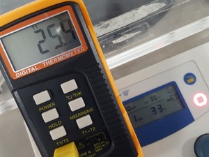 Thumbnail image of Christ RVC 2-25 Benchtop Centrifuge Microplate Rotor & Vacuubrand MZ2C Pump, Lab