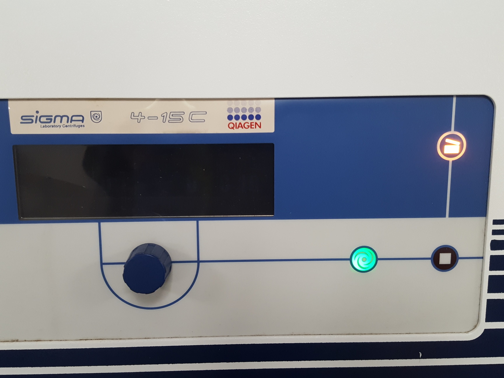 Image of Sigma 4-15C Qiagen Benchtop Centrifuge Lab