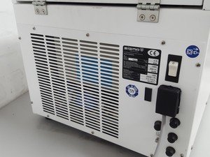 Thumbnail image of Sigma 4-15C Qiagen Benchtop Centrifuge Lab