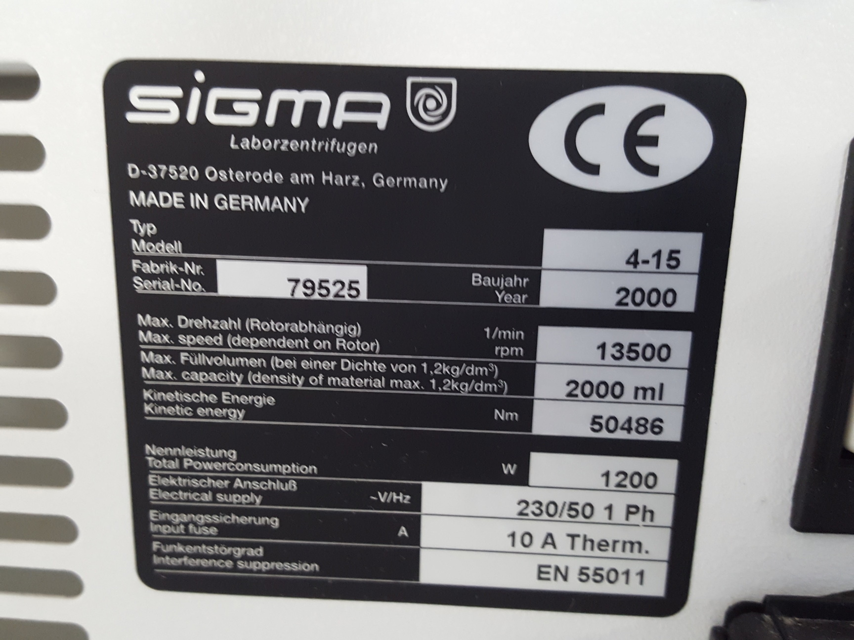 Image of Sigma 4-15C Qiagen Benchtop Centrifuge Lab