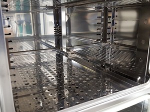 Thumbnail image of Kendro Heraeus Cytoperm 2 CO2 Incubator Lab
