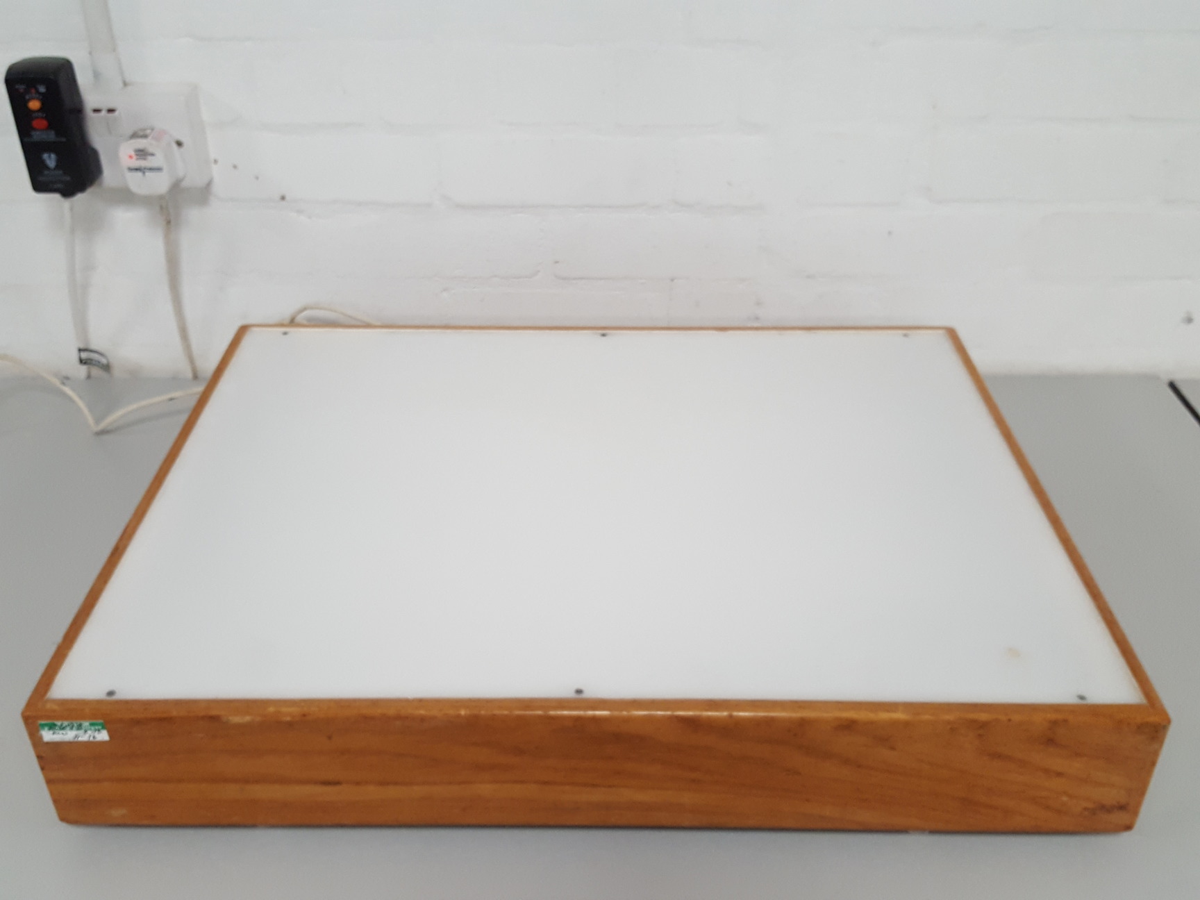 Image of RS Components Artwork LightBox 2418 X-Ray Viewing Negatives No 559-92 Lab
