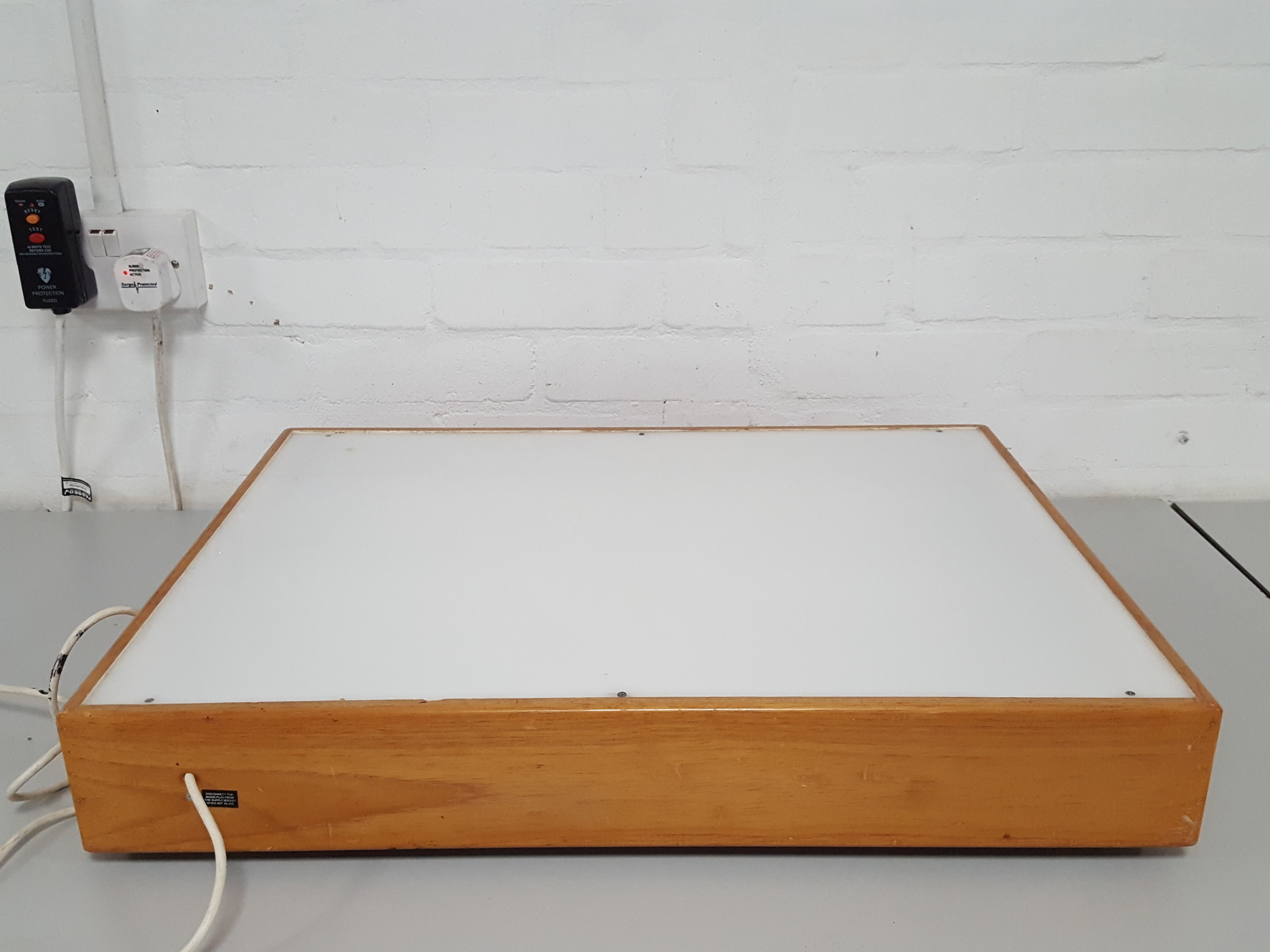 Image of RS Components Artwork LightBox 2418 X-Ray Viewing Negatives No 559-92 Lab