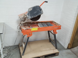 Thumbnail image of Husqvarna TS350 E Electric Masonry Saw (Damaged Blade)