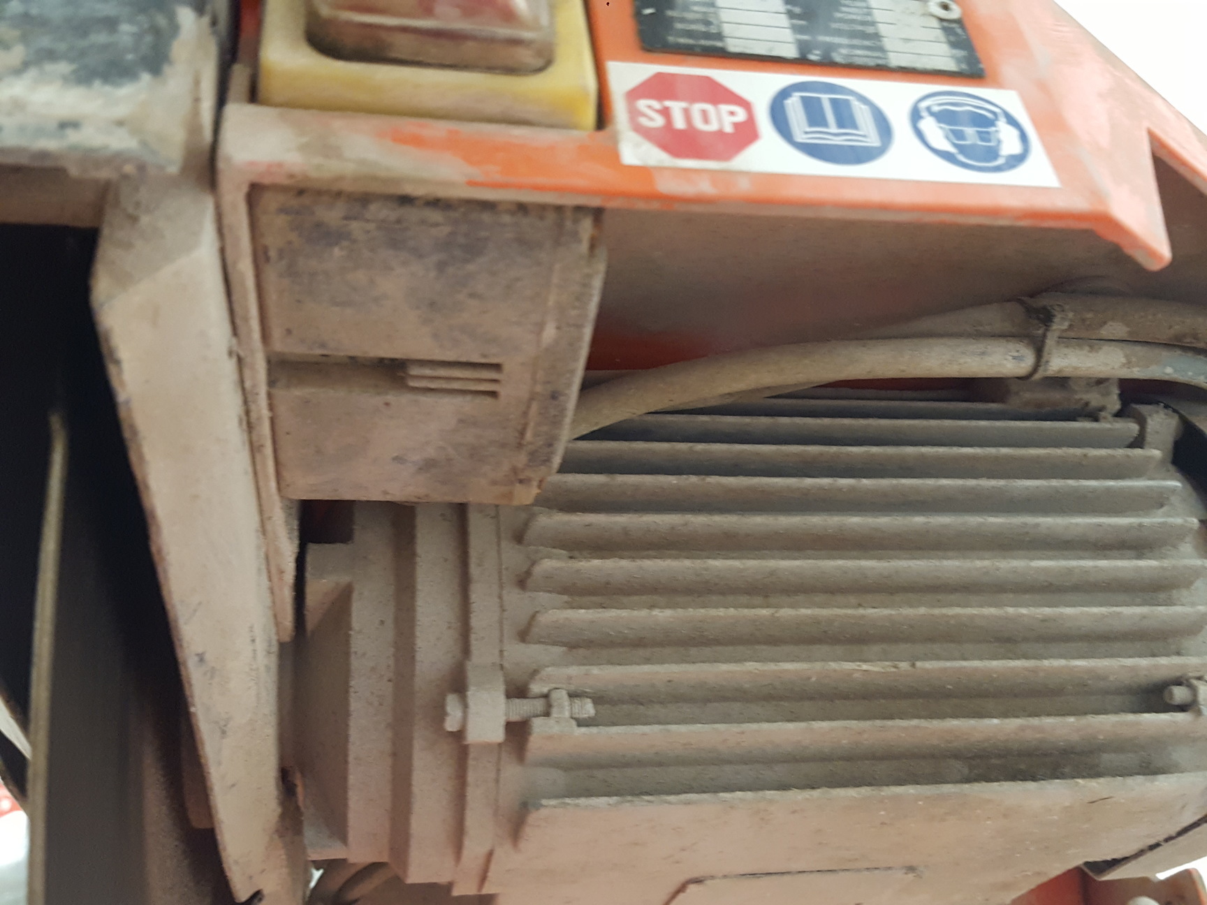 Image of Husqvarna TS350 E Electric Masonry Saw (Damaged Blade)