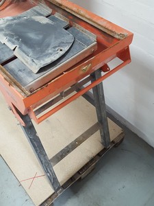 Thumbnail image of Husqvarna TS350 E Electric Masonry Saw (Damaged Blade)