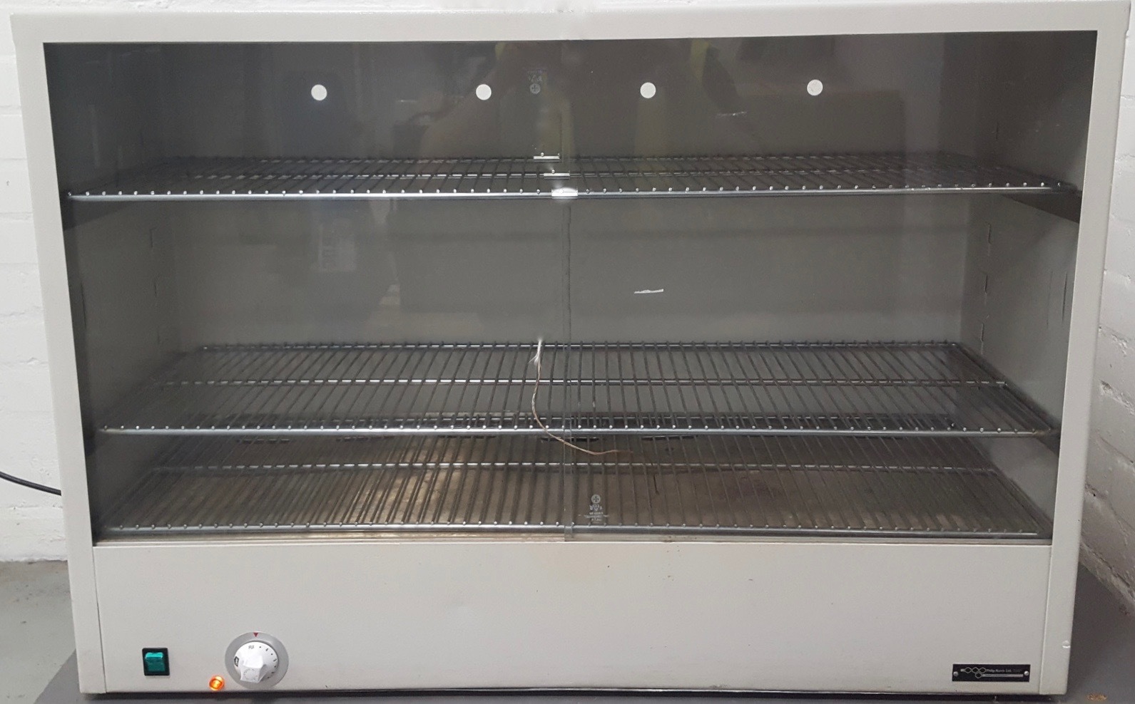 Image of Philip Harris Ltd Benchtop Laboratory Drying Cabinet Model D226L Lab
