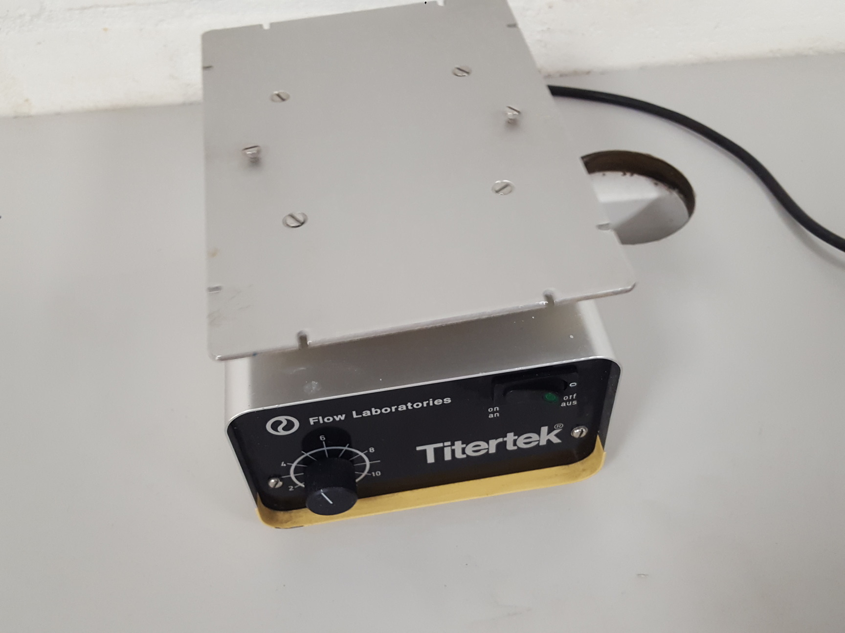 Купить Шейкеры Flow Laboratories DSG Titertek MicroPlate Platform