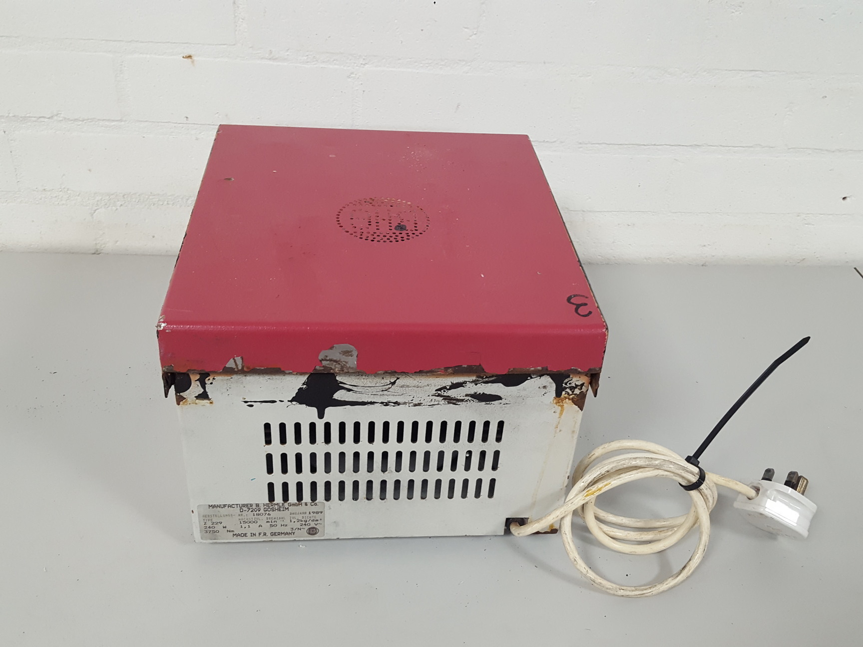 Hermile Z229 Benchtop Lab Centrifuge Lab Spares / Repair