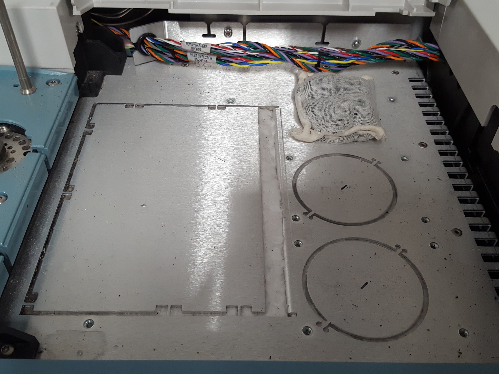 Image of Agilent 6890GC + 7683 Autosampler, & 5973 MSD + 59864B Gauge Controller Lab