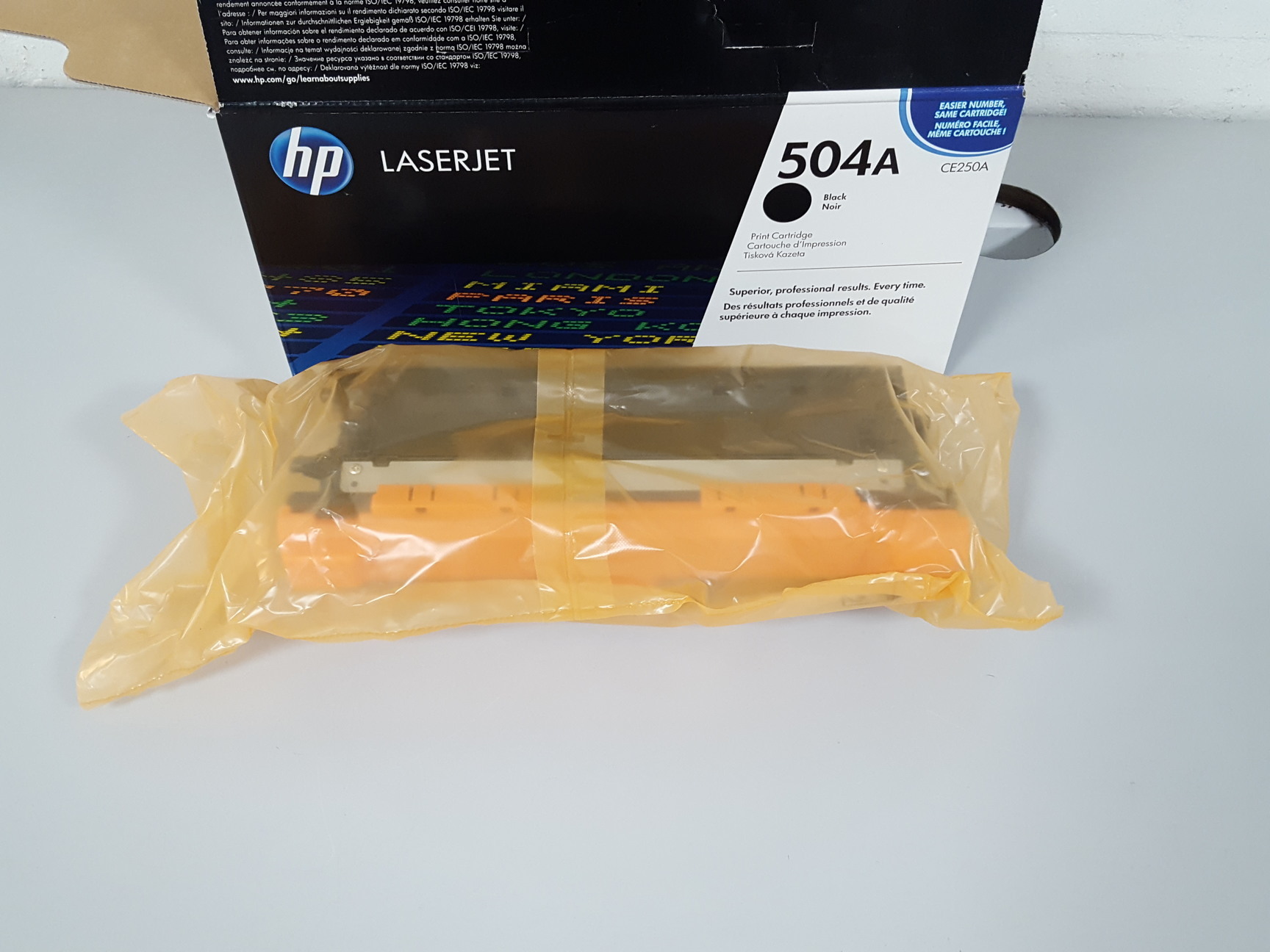 Image of HP 504A CE250A Black Genuine LaserJet Toner Cartridge Printer Ink