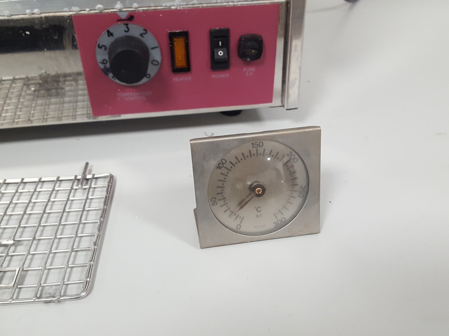 Lid Drying Lab LTE Scientific 100L Laboratory Glassware Drying Cabinet Lab Heating Warming