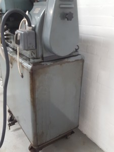 Thumbnail image of Caplin Capco Q-35 Cutting Machine Diamond Saw + Coolant Tank